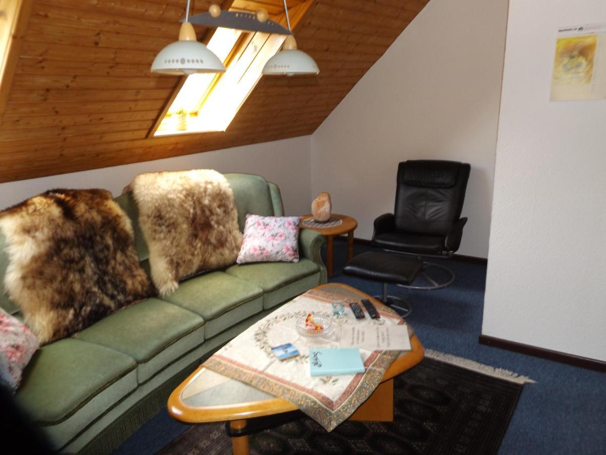 Gaestehaus Hahnenkrug Lottorf Buitenkant foto